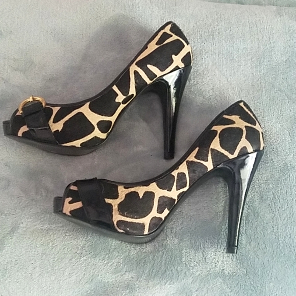 Steve Madden Cow Fur Heels - Picture 2 of 7